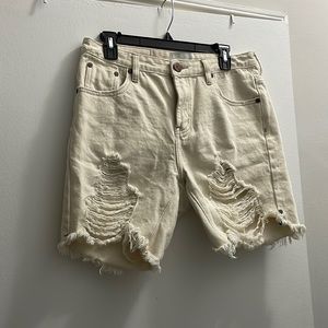 One Teaspoon Stevies ripped boyfriend shorts in natural
